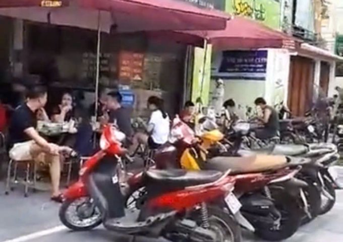 CHÍNH CHỦ CẦN SANG NHƯỢNG QUÁN PHỞ LÂU NĂM Địa chỉ: D106 phố Bùi Thiện Ngộ, phường Giang Biên KĐT Việt Hưng