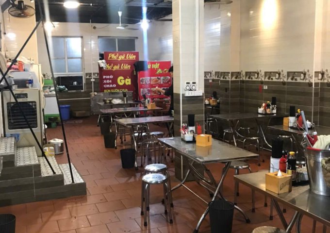 CHÍNH CHỦ CẦN SANG NHƯỢNG QUÁN PHỞ LÂU NĂM Địa chỉ: D106 phố Bùi Thiện Ngộ, phường Giang Biên KĐT Việt Hưng