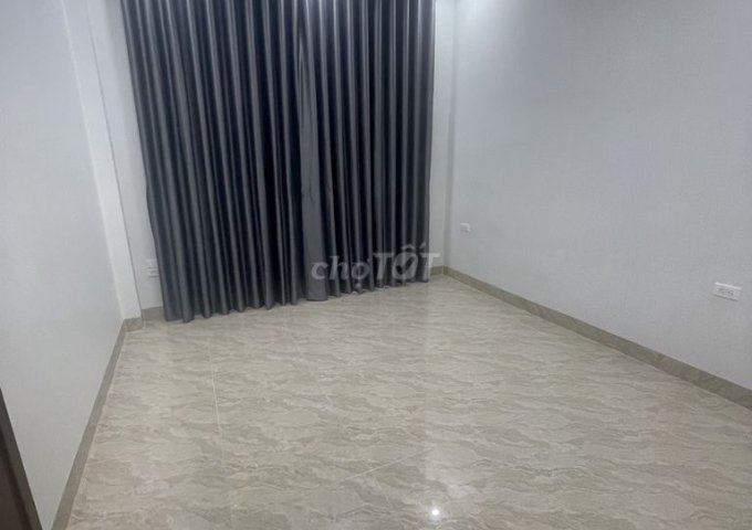 Cho thuê nhà 3 tầng ngõ 16 Phố Thượng Thuỵ, Phú Thượng, Tây Hồ