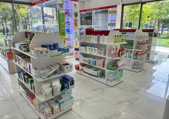 CHÍNH CHỦ SANG GẤP TẤT CẢ NỘI THẤT NHÀ THUỐC