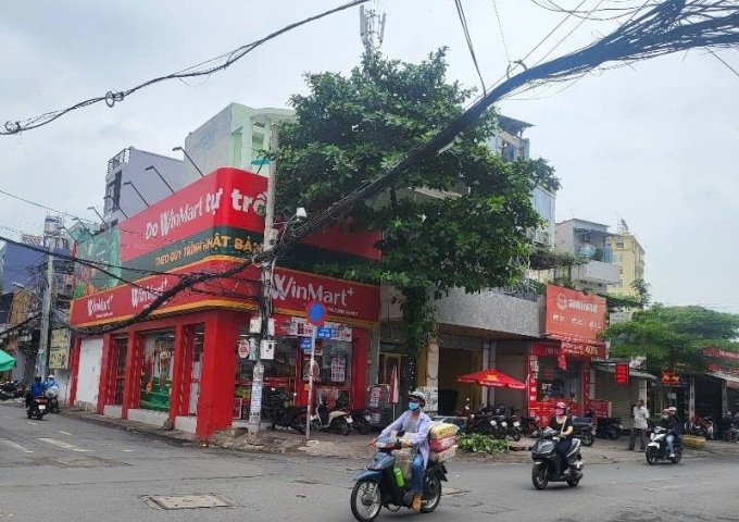 Do tình hình sức khỏe yếu chính chủ cần sang nhượng quán