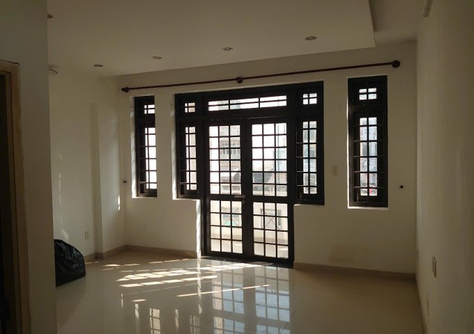 Chính chủ cho thuê nhà nguyên căn mặt tiền đường Dương Quảng Hàm