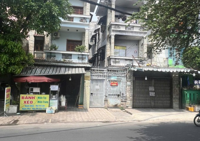 Bán nhà mặt tiền 3 tầng 6,4x20m giá 14,5 tỷ Đường Đông Hưng Thuận 42