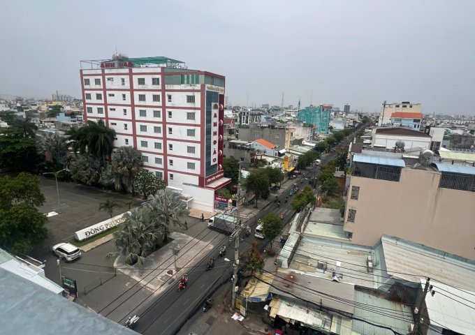 Bán nhà mặt tiền 3 tầng 6,4x20m giá 14,5 tỷ Đường Đông Hưng Thuận 42