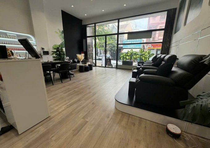 SANG MẶT BẰNG TRỐNG- CƠ HỘI CHO AI TÌM VỊ TRÍ KINH DOANH ĐẸP