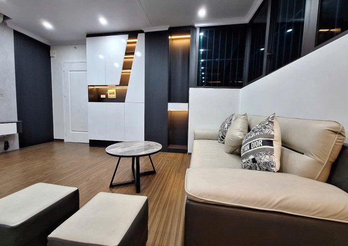 Căn hộ chung cư VP5 Linh Đàm - Hoàng Mai 72m2 * 2 ngủ ,View Hồ, giá 2 tỷ 760 triệu