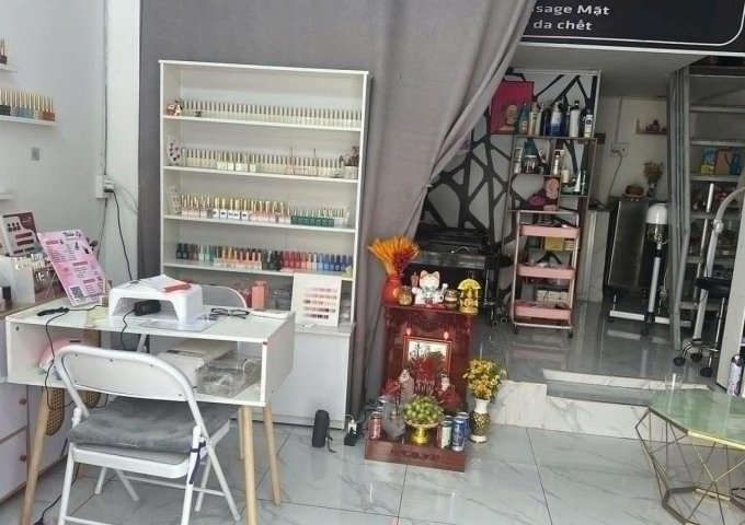 CHÍNH CHỦ CẦN SANG GẤP TIỆM NAIL , GỘI ĐẦU Địa chỉ: 254/81 Âu cơ Phường 9 Tân Bình TPHCM