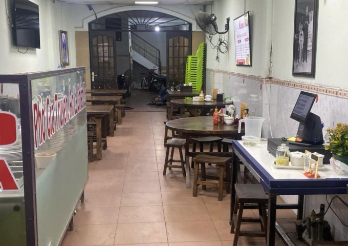 CẦN SANG QUÁN PHỞ Địa chỉ: G7, đường Trường Sơn, P.15, Q10, TP Hồ Chí Minh