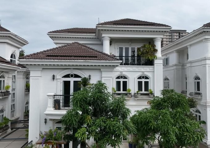 Biệt thự 369m² compound CityLand Riverside 99 Nguyễn Thị Thập Phường Tân Phú Quận 7