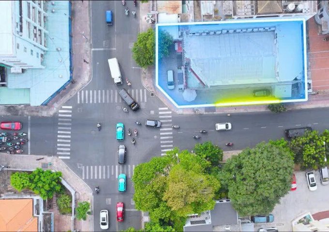 Agribank 112 Trần Quốc Thảo, Phường 7, Quận 3 góc 2 MT Lý Chính Thắng