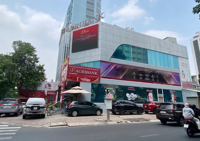 Agribank 112 Trần Quốc Thảo, Phường 7, Quận 3 góc 2 MT Lý Chính Thắng