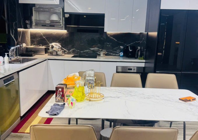 Siêu phẩm 3 ngủ tòa Diamond Goldmark City DT 140m2  full nội thất long lanh mới tinh