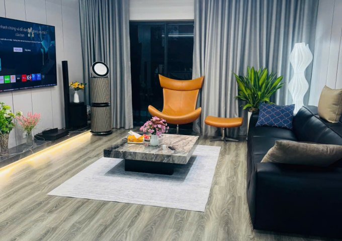 Siêu phẩm 3 ngủ tòa Diamond Goldmark City DT 140m2  full nội thất long lanh mới tinh