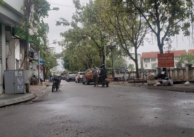 Bán nhà lô góc Mỗ Lao, Nguyễn Văn Lộc, Hà Đông - Vỉa hè rộng, ô tô tránh, 2 thoáng - Cùng view với biệt thự làng Việt Kiều 