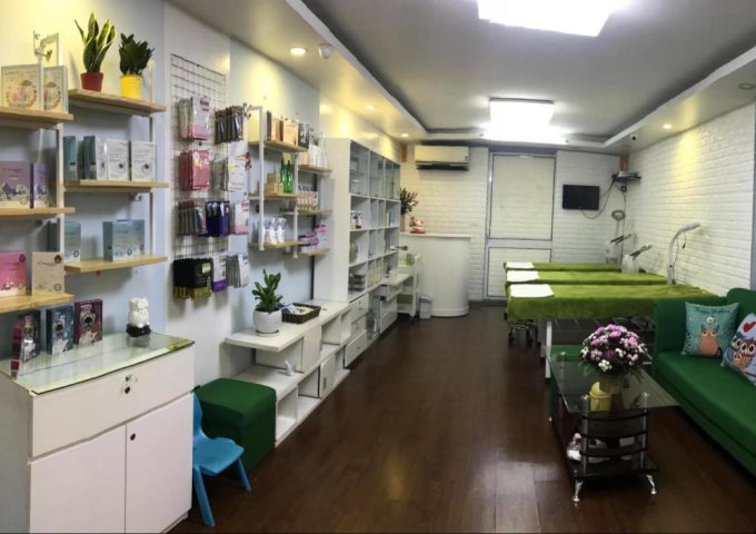 Nhượng mặt bằng tầng 2 phố Điện Biên Phủ Hoàn Kiếm HN, nhà e đã ở đây 8 năm