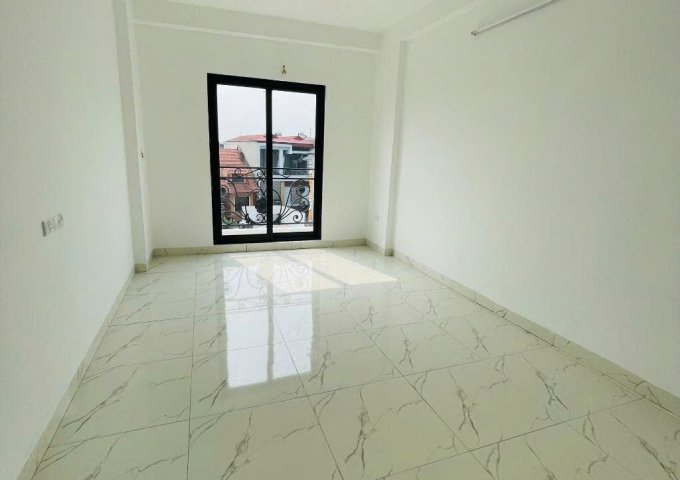 BÁN NHÀ HỒNG HÀ - HOÀN KIẾM - 30.8m² - 5 TẦNG – NHỈNH 5 TỶ