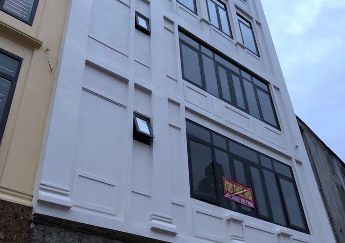 Chính chủ cần Cho thuê cả nhà mặt phố số 282 Trường Chinh, phường Khương Thượng, quận Đống Đa, Hà Nội