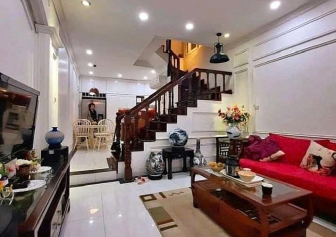 Cực nét – Nhà 4 tầng, 40m2 – Ngõ 6m kinh doanh – Phố Vũ Xuân Thiều. xx tỷ.