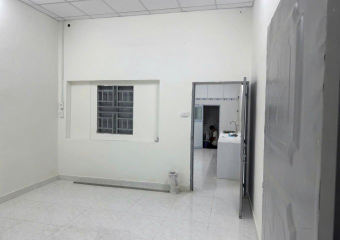 Nhà hxh đường 385 tăng nhơn phú A, DT 74m vị trí đẹp