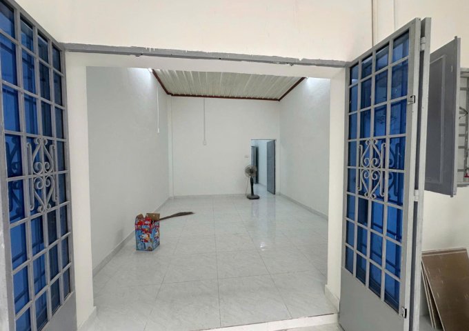 Nhà hxh đường 385 tăng nhơn phú A, DT 74m vị trí đẹp