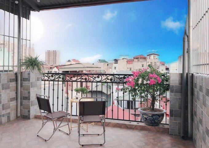  Cực sốc -  Nhà mới, hiện đại - fun nội thất. Trung tâm Thạch Bàn Long Biên. 4,X tỷ.