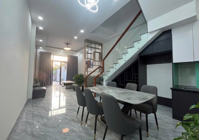 BÁN NHÀ TẠI PHƯỜNG ĐỊNH HÒA , THỦ DẦU 1