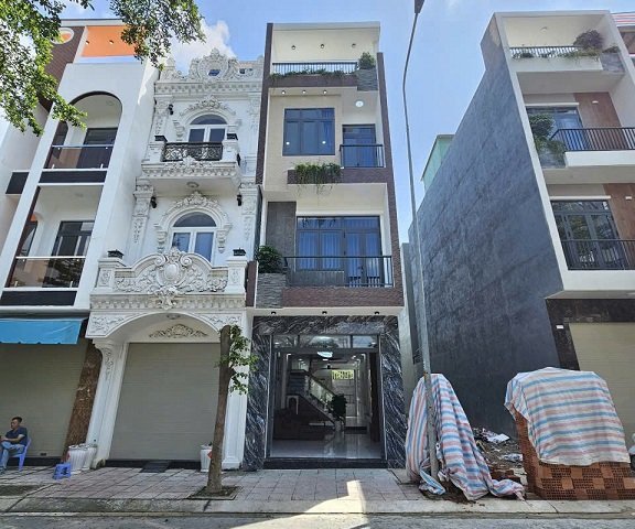 BÁN NHÀ TẠI PHƯỜNG ĐỊNH HÒA , THỦ DẦU 1