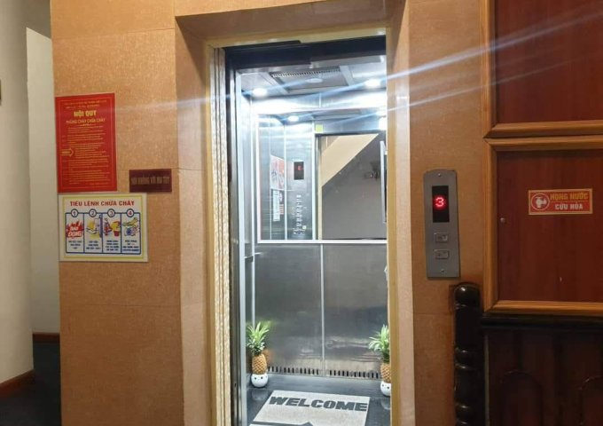 Bán khách sạn mặt phố Gia Ngư, 105m2, 9 tầng thang máy, mặt tiền 4.5m, nhỉnh 105 tỷ, kinh doanh đỉnh