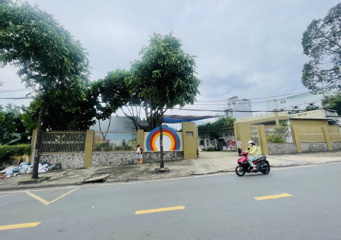 Bán nhà mặt phố Linh Trung, Thủ Đức, 965m², 65 tỷ, sổ đỏ
 hoặc
Nhà mặt phố Linh Trung, Thủ Đức, 965m², 65 tỷ, Sổ đỏ