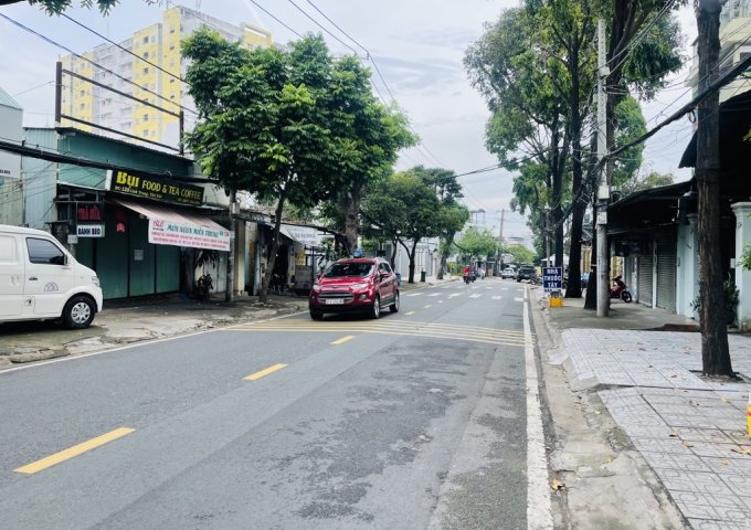 Bán nhà mặt phố Linh Trung, Thủ Đức, 965m², 65 tỷ, sổ đỏ
 hoặc
Nhà mặt phố Linh Trung, Thủ Đức, 965m², 65 tỷ, Sổ đỏ