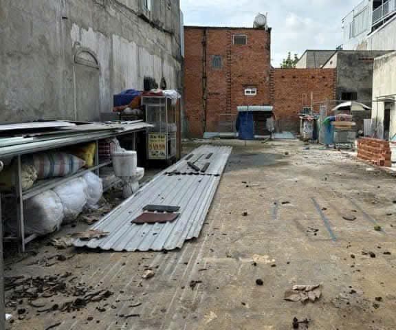 Định cư nước ngoài bán lô đất (7x23) Đường Tân Xuân 3, Hóc Môn Giá Rẻ 6.99T