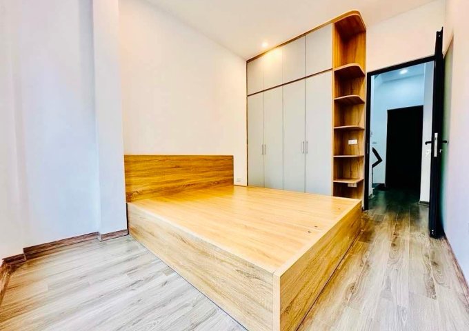 Bán Nhà Ngõ Gốc Đề Minh Khai 35m2 x 4 tầng 4PN 6.18 Tỷ