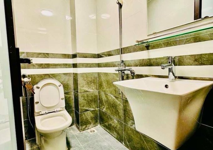 Bán Nhà Ngõ Gốc Đề Minh Khai 35m2 x 4 tầng 4PN 6.18 Tỷ