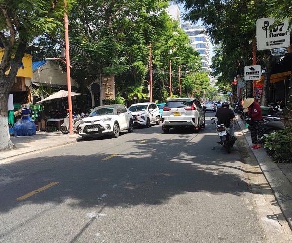 BÁN 2 LÔ ĐẤT VÀNG VÀI CHỤC TỶ TẠI ĐÀ NẴNG