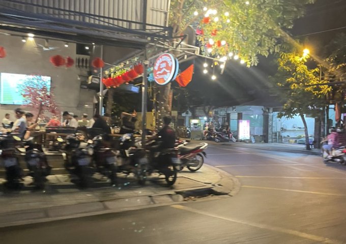 Bán nhà mặt tiền 8x20m giá 15 tỷ Đường Huỳnh Thị Hai