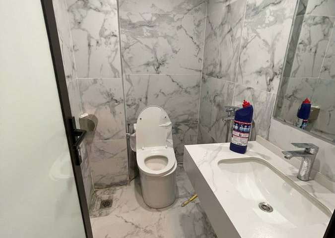 NHÀ ĐẸP  2 THOÁNG GẦN OTO - GẦN TRUNG TÂM Nguyễn Văn Cừ - Long Biên 45m2, 5 tầng, MT 3.5m, 8 tỷ.