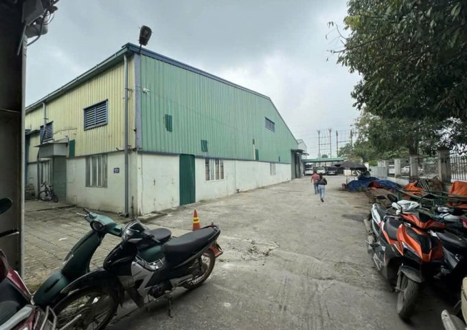 Bán 2500m2 kho xưởng KCN Quất Động, Thường Tín, Giá 29 tỷ