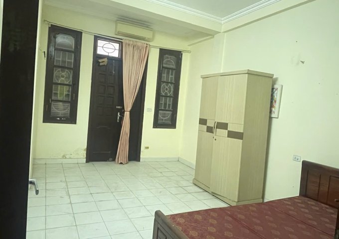 Bán nhà ngõ 160 Lương Thế Vinh, DT 92m, 3 tầng, MT 5.7m, giá 21.5 tỷ, oto vào tránh.