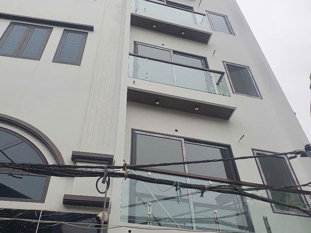 BÁN NHÀ ĐẸP Phố Ngọc Trì- Long Biên 45 m2,X  6 tầng, mặt tiền 3.7m, 8.8 tỷ.