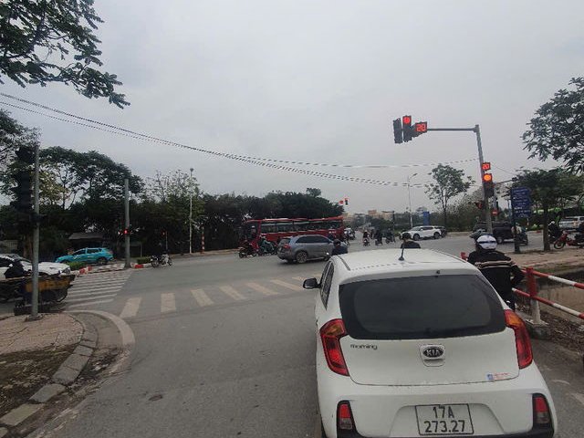 BÁN NHÀ ĐẸP Phố Ngọc Trì- Long Biên 45 m2,X  6 tầng, mặt tiền 3.7m, 8.8 tỷ.