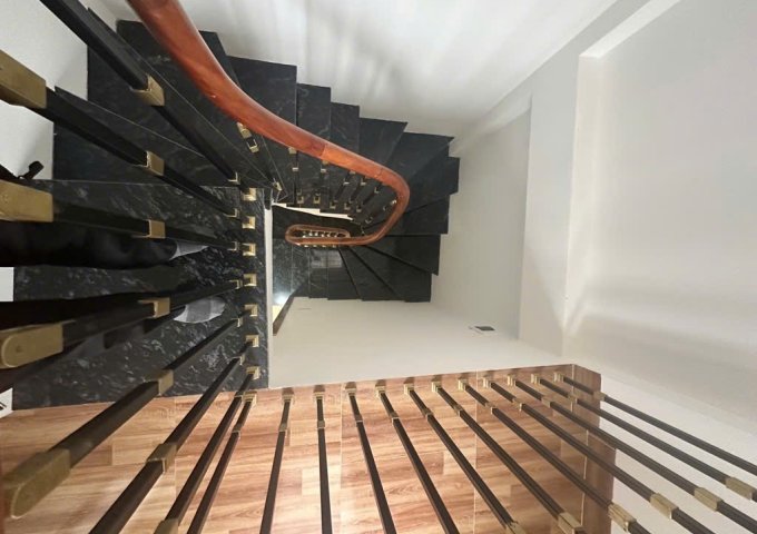 BÁN NHÀ TƯƠNG MAI MỚI FULL NỘI THẤT VỀ Ở LUÔN 