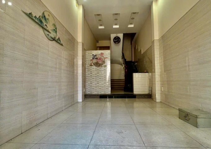 SÁT MẶT TIỀN ĐOÀN VĂN BƠ Q4 

DIỆN TÍCH SD 120 M2 4 TẤM CÓ 4 TỶ