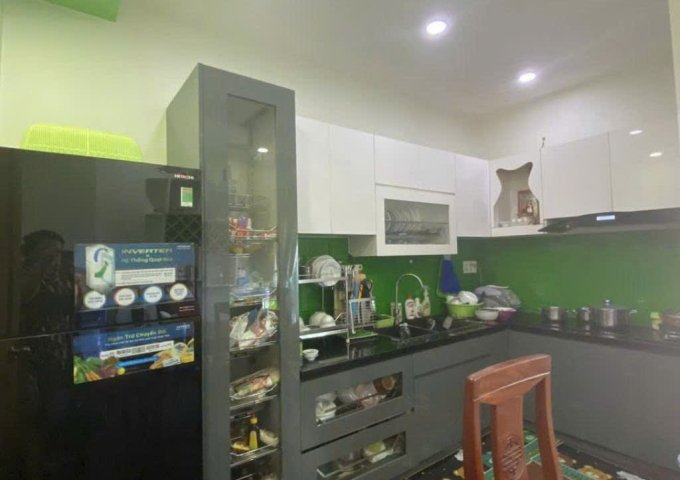 NHÀ RỘNG RẺ MTKD TỐT,PHẠM THẾ HIỂN PHƯỜNG V , QUẬN 8, TPHCM. 60 m2. 6,5 ty.