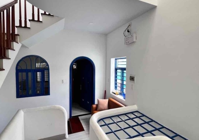 ♣ Nhà gần MT Thi Sách gần Sân Bay, Ô tô Đậu vài bước, 60m2, 3 tầng mới xây 2 năm, cực chắc, an toàn, 4.5 tỷ