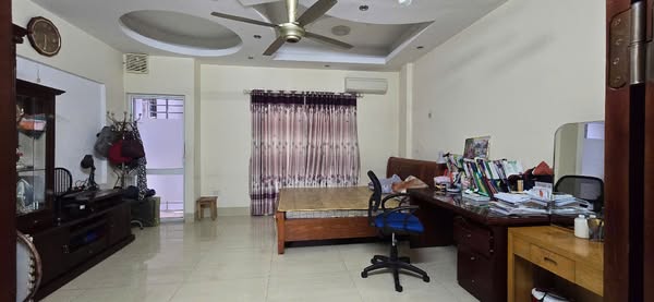 ⭐️Cho thuê nhà 5 tầng mặt ngõ 111 phố Quan Hoa, Hà Nội; 1x tr/th; 0983170688