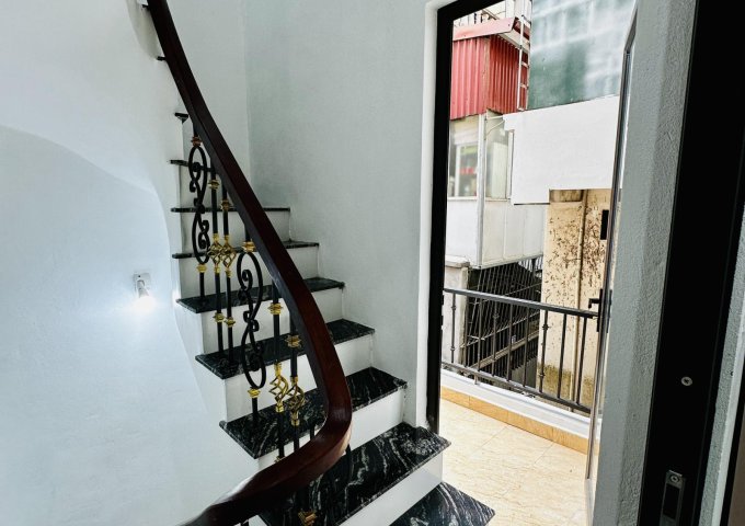 BÁN NHÀ LÊ QUÝ ĐÔN - LÔ GÓC - KINH DOANH NHỎ 26m2 - 6.8 TỶ - 3PN, 4WC, 5T - HAI BÀ TRƯNG