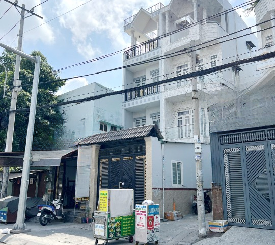 Nhà mới 4 tầng mặt tiền Mễ Cốc P15Q8. 6.7 tỷ