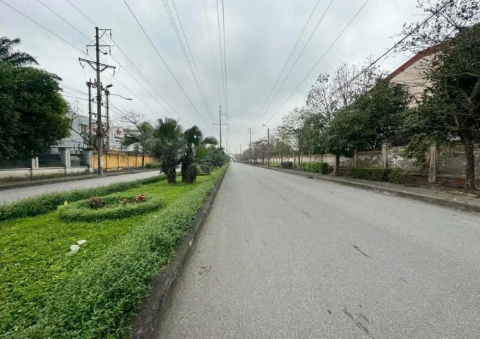 Bán kho xưởng KCN Quất Động, Thường Tín, Diện tích 2500m2. Giá 29 tỷ