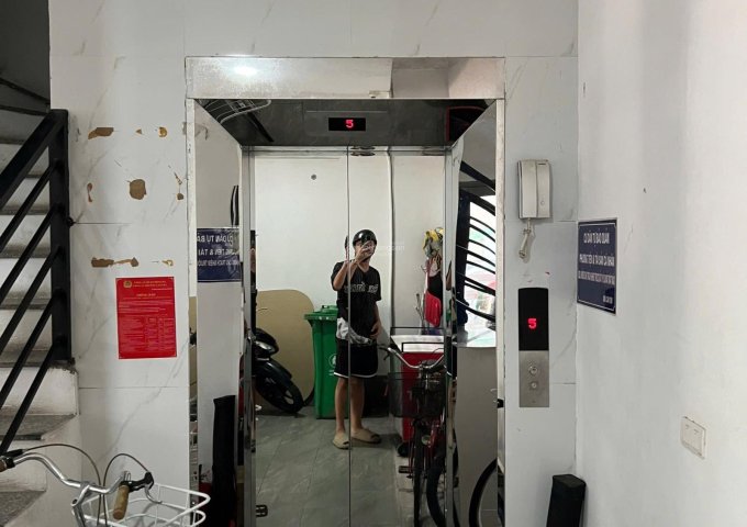 Nhà riêng đường Nguyên Hồng, Phường Láng Hạ, Đống Đa, Hà Nội dt 85 m2 x 7 t còn mới đẹp giá 37 tỷ