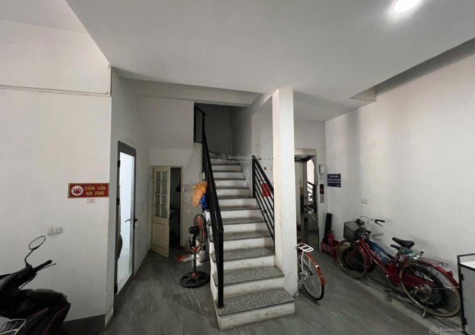 Nhà riêng đường Nguyên Hồng, Phường Láng Hạ, Đống Đa, Hà Nội dt 85 m2 x 7 t còn mới đẹp giá 37 tỷ